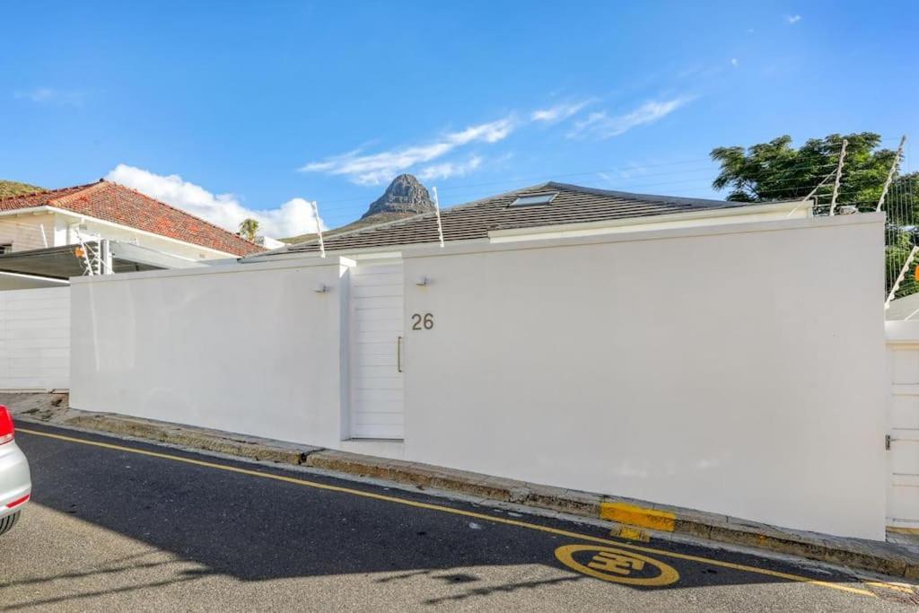 Stylish Oasis In Sea Point Cape Town