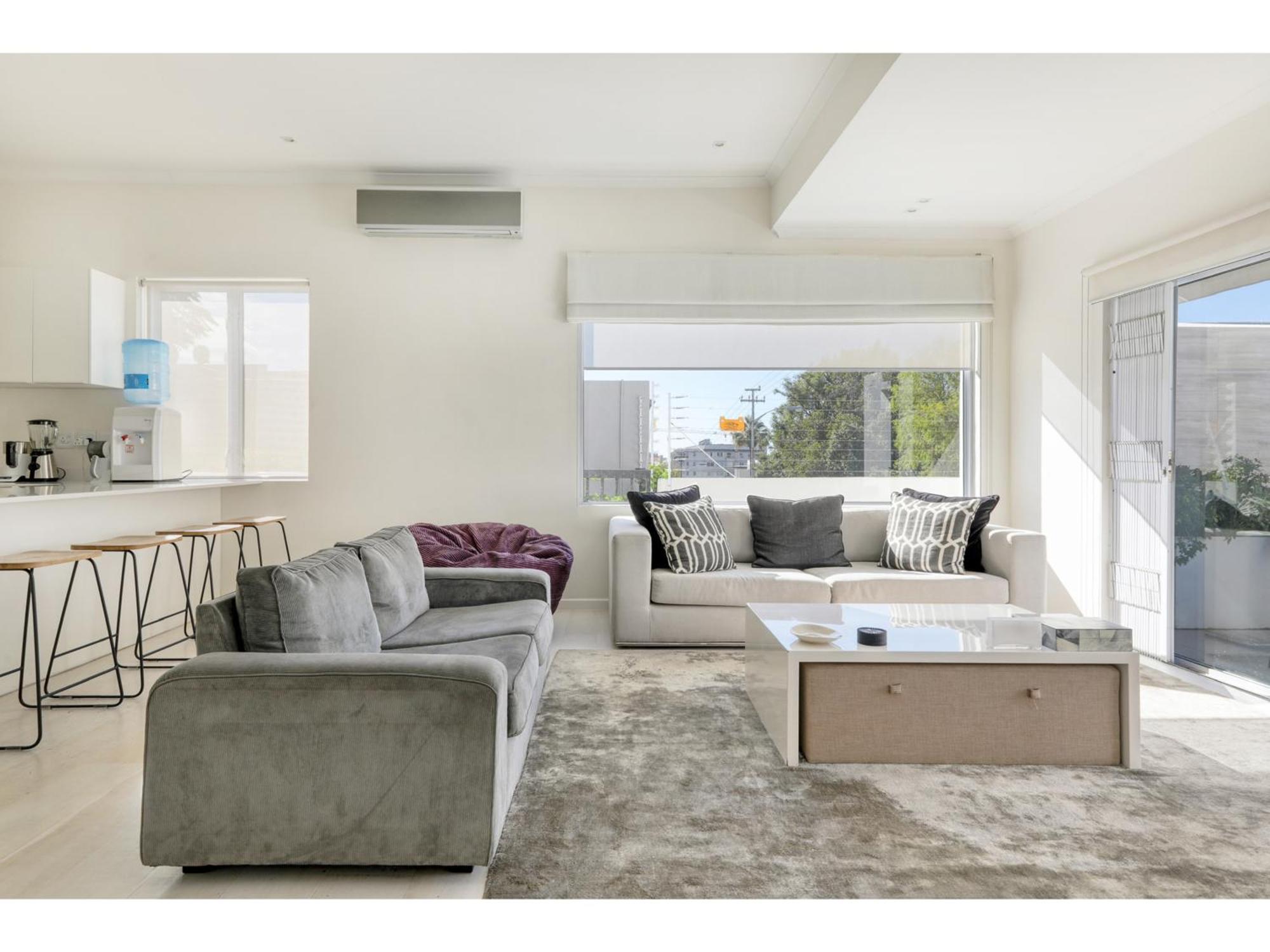 Stylish Oasis In Sea Point *